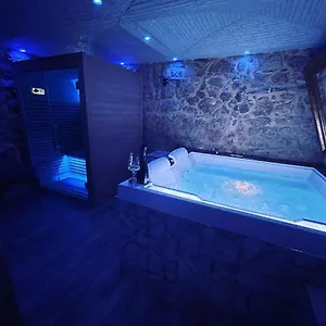 https://caveau.palermohotels.org